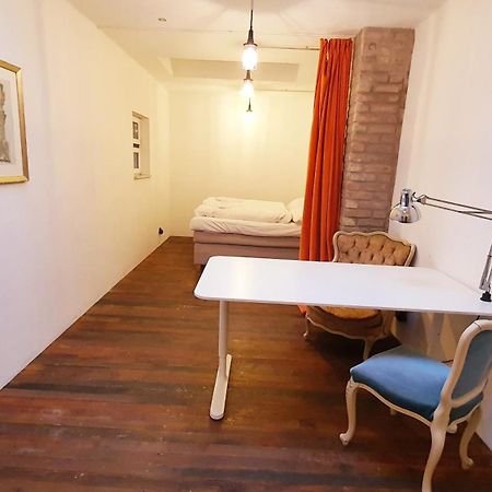 Helles Zimmer Im Loft MHG Esterno foto